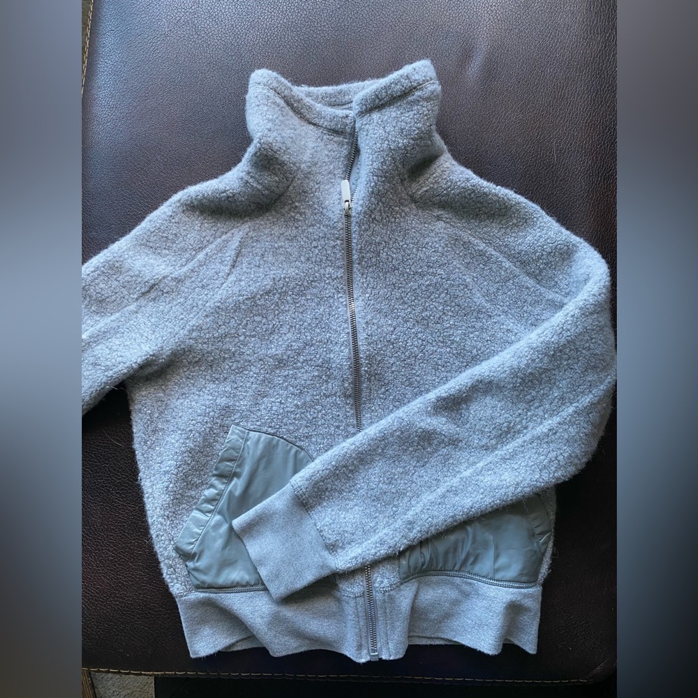 Lululemon Athletica Light Gray Fleece Jacket
